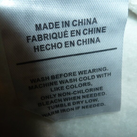 ๐ธ Smiley World Womenโs Hoodie Sweatshirt โ Size L ๐ธ - Picture 9 of 9